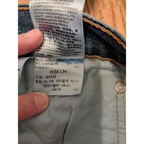 Levis 559 Jeans Men's 36/34, Measures 38" Waist,  34" Inseam - Picture 6 of 11
